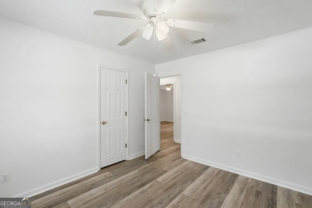 107 E Mills AVE Hinesville, GA 31313