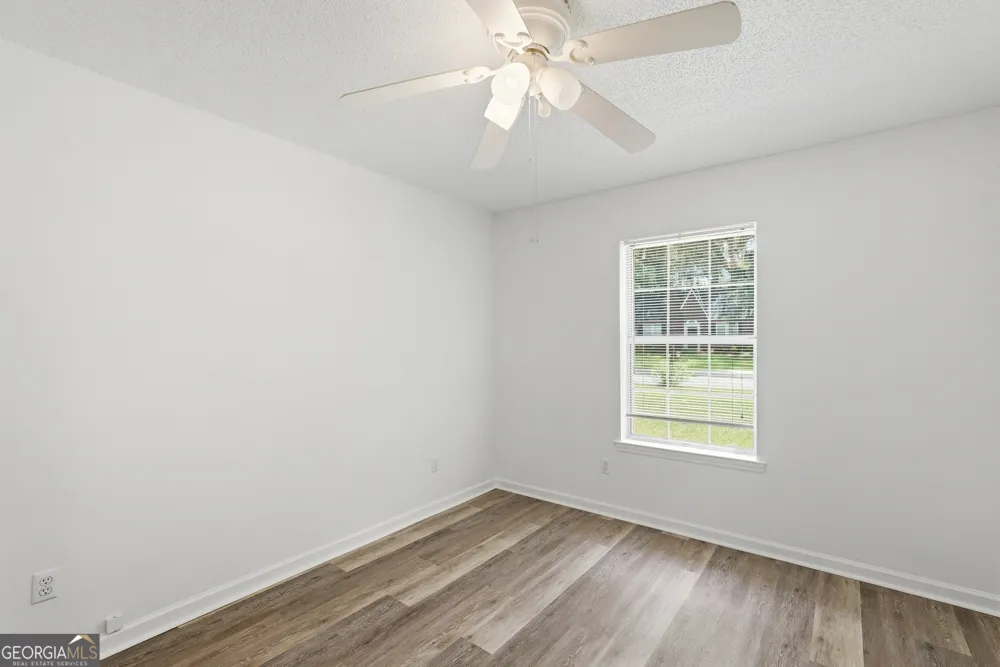 107 E Mills AVE Hinesville, GA 31313