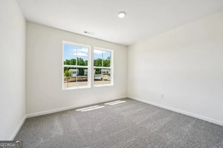 267 Woodlake LNDG Hartwell, GA 30643