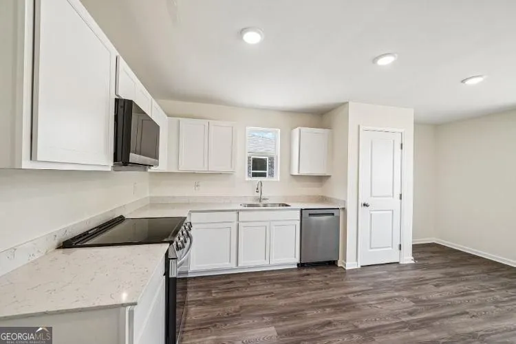 267 Woodlake LNDG Hartwell, GA 30643