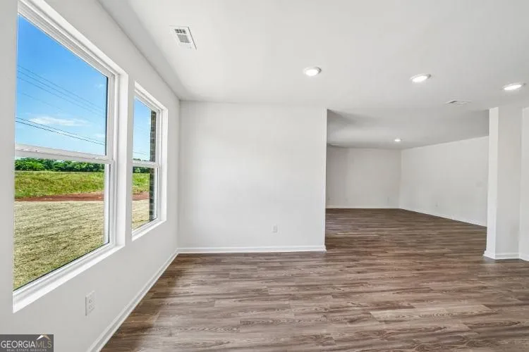 267 Woodlake LNDG Hartwell, GA 30643