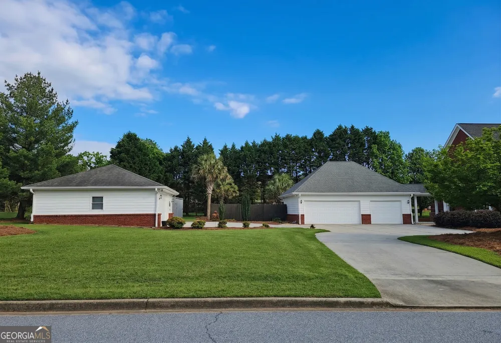 20 Brownthrasher RUN Oxford, GA 30054