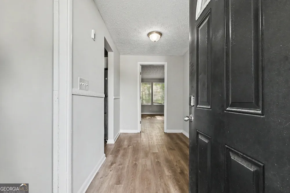 2196 Scarbrough DR Stone Mountain, GA 30088