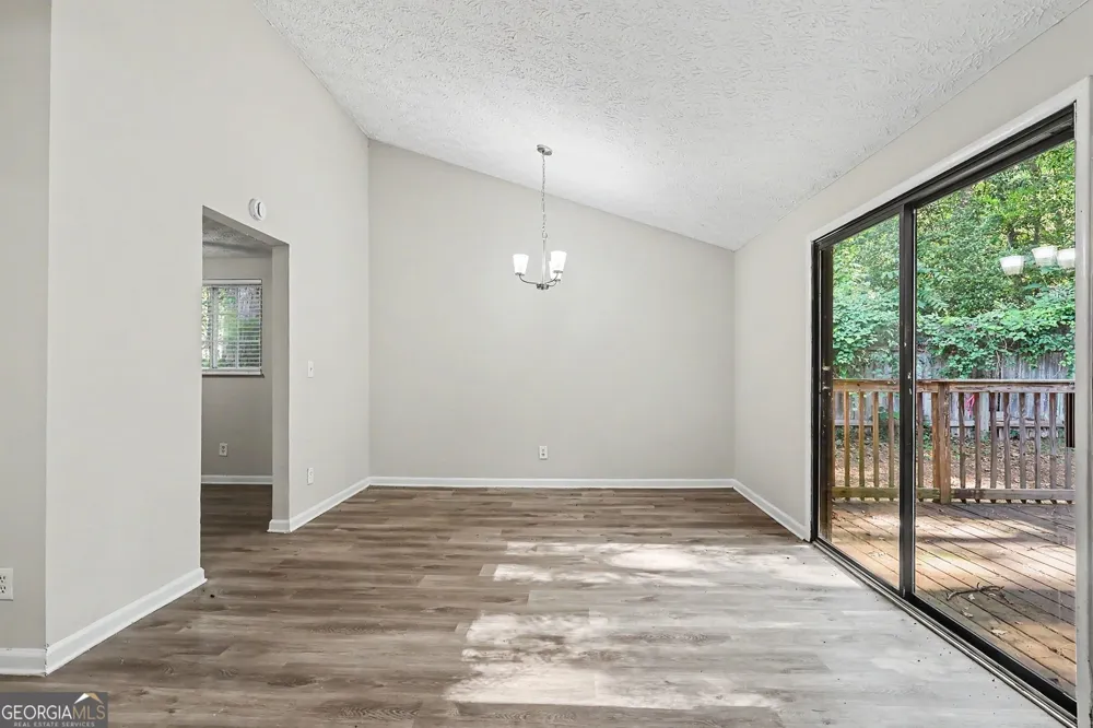 2196 Scarbrough DR Stone Mountain, GA 30088