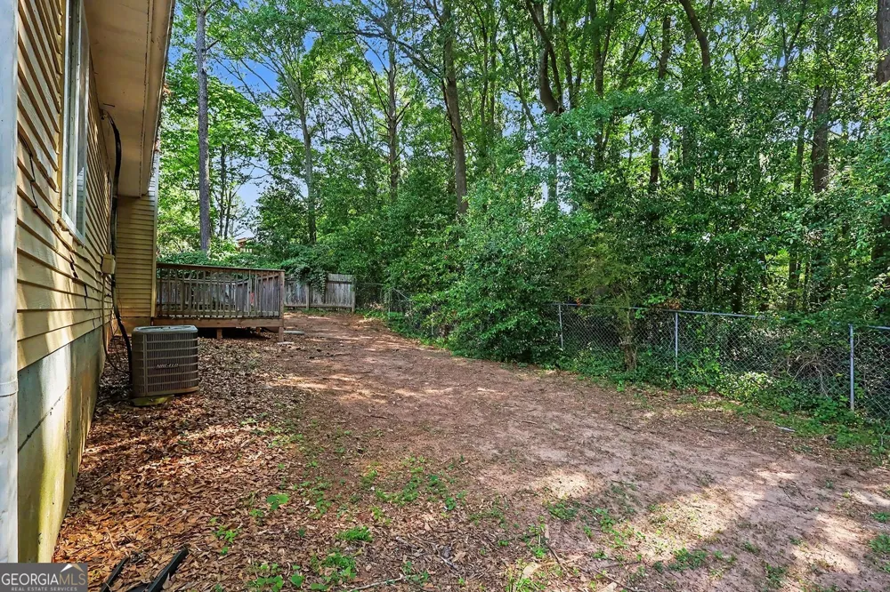 2196 Scarbrough DR Stone Mountain, GA 30088