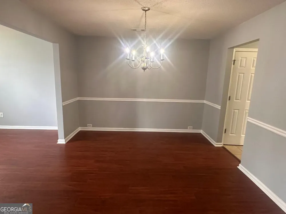 4935 Notting Glen LN Snellville, GA 30039