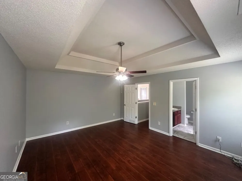 4935 Notting Glen LN Snellville, GA 30039