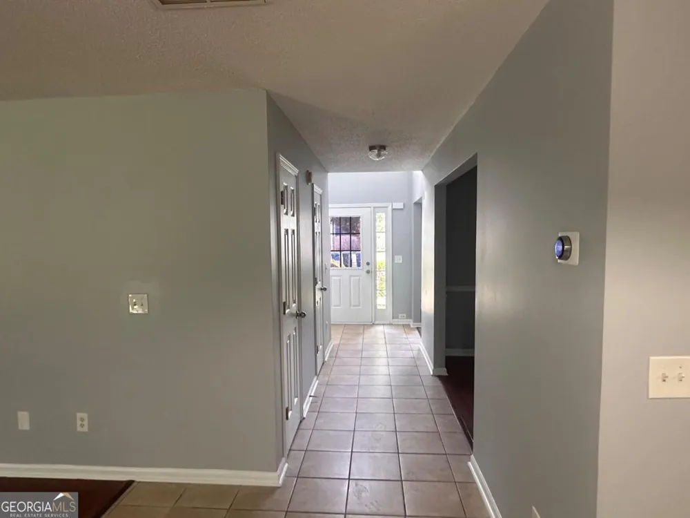4935 Notting Glen LN Snellville, GA 30039