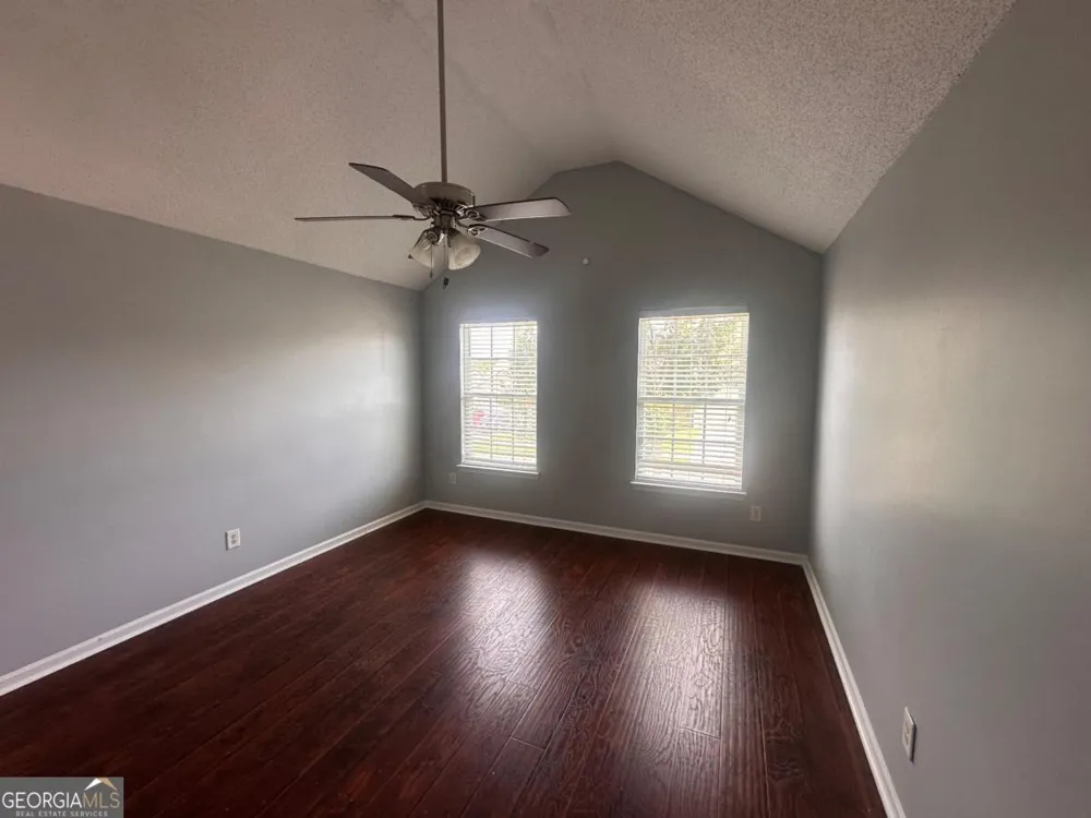 4935 Notting Glen LN Snellville, GA 30039