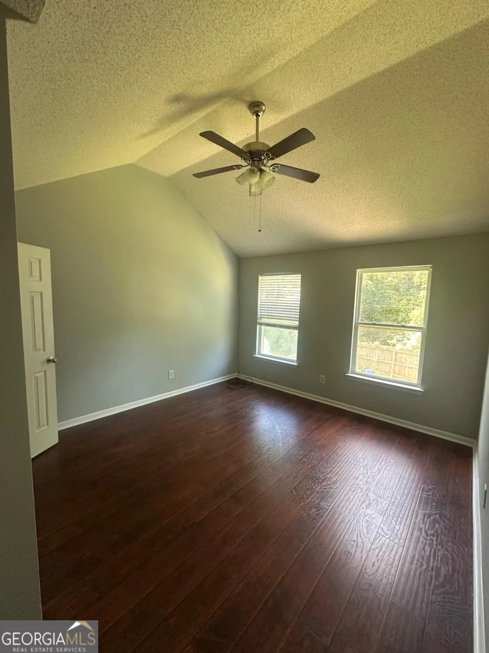 4935 Notting Glen LN Snellville, GA 30039