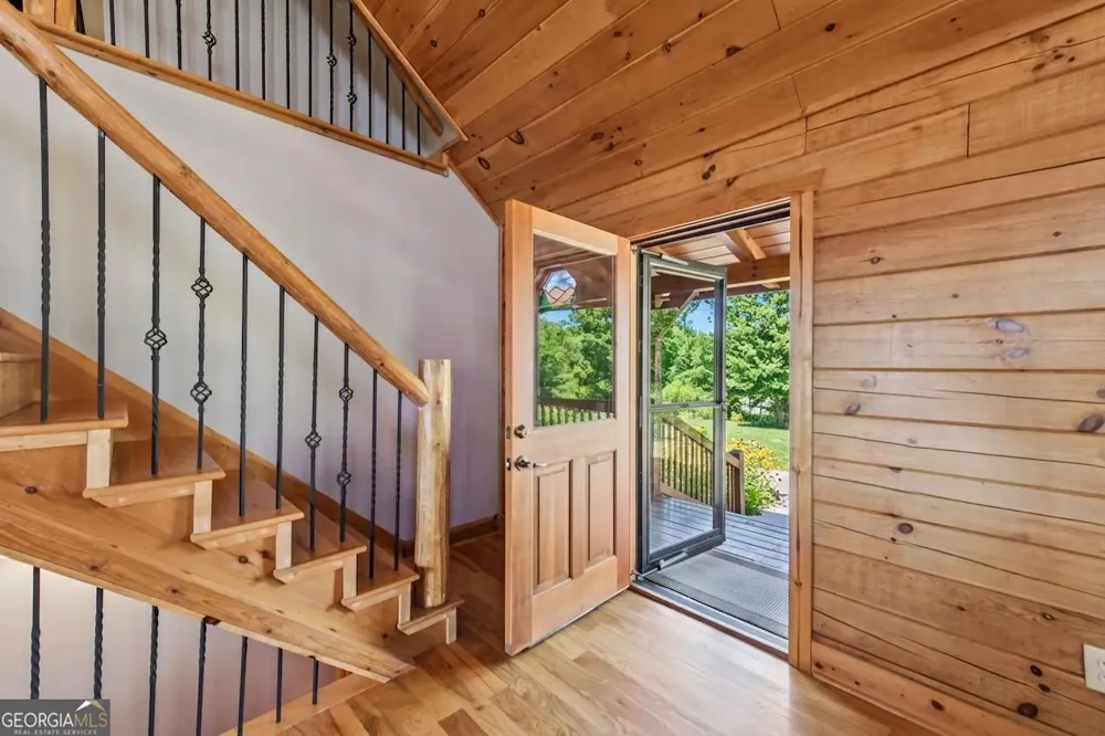 503 Ranch Mountain DR Dahlonega, GA 30533