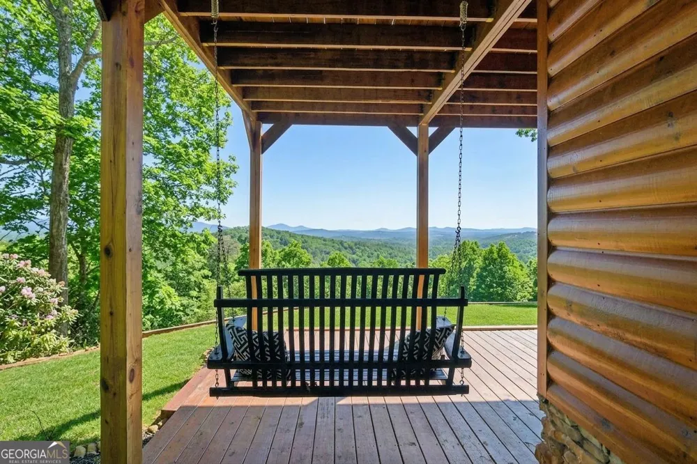 503 Ranch Mountain DR Dahlonega, GA 30533