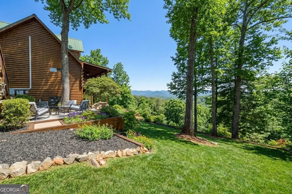 503 Ranch Mountain DR Dahlonega, GA 30533