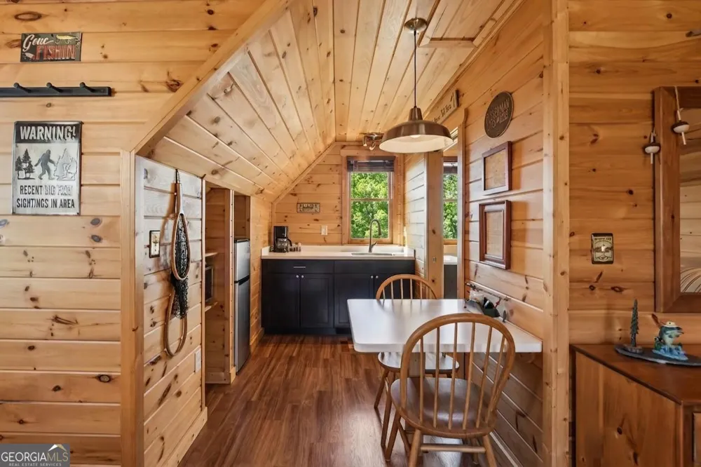 503 Ranch Mountain DR Dahlonega, GA 30533