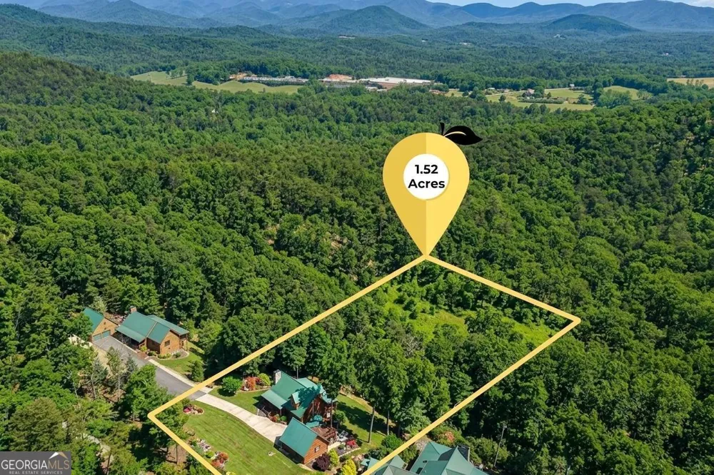 503 Ranch Mountain DR Dahlonega, GA 30533