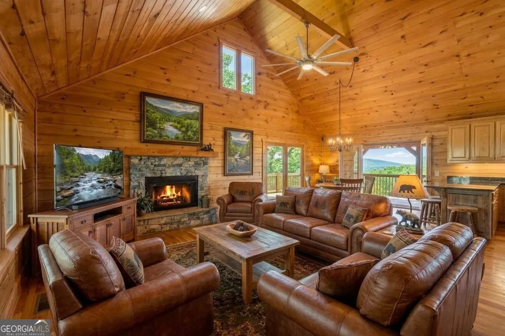503 Ranch Mountain DR Dahlonega, GA 30533
