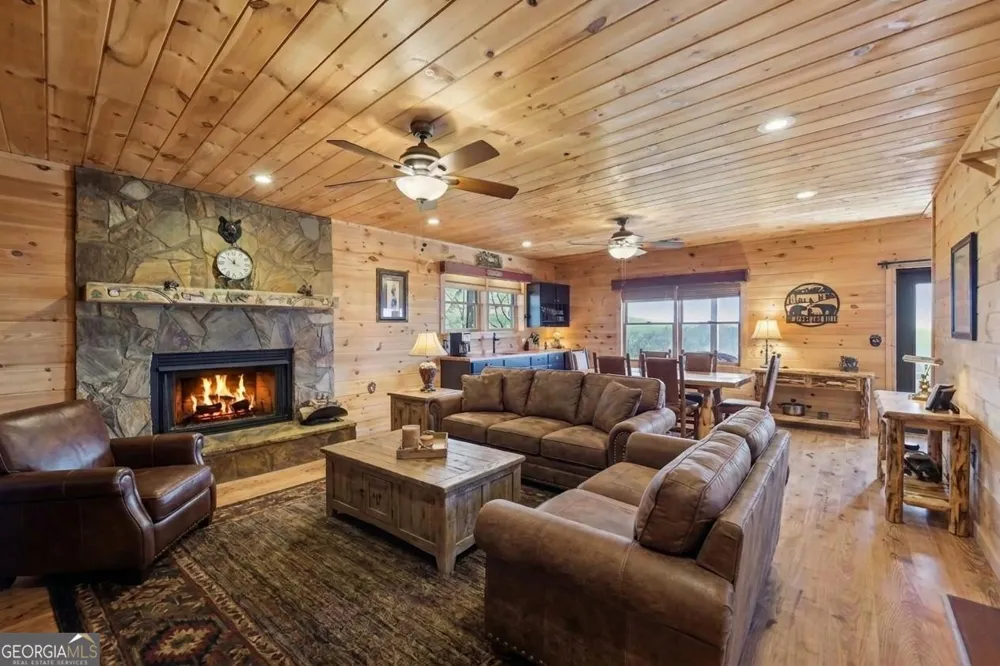 503 Ranch Mountain DR Dahlonega, GA 30533