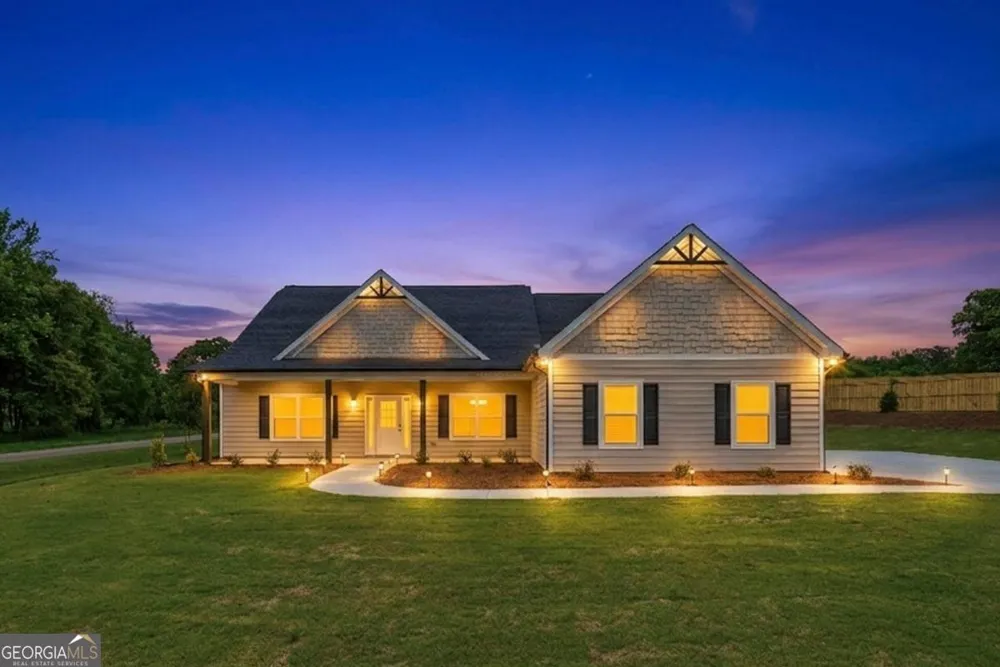 1000 Shoreline DR Madison, GA 30650