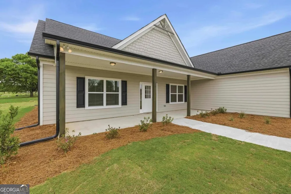 1000 Shoreline DR Madison, GA 30650