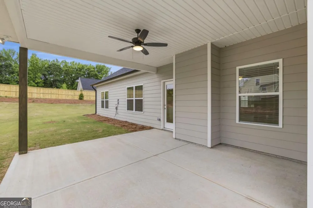 1000 Shoreline DR Madison, GA 30650