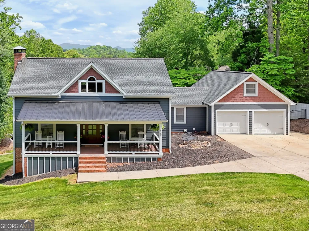520 Long View DR Hiawassee, GA 30546