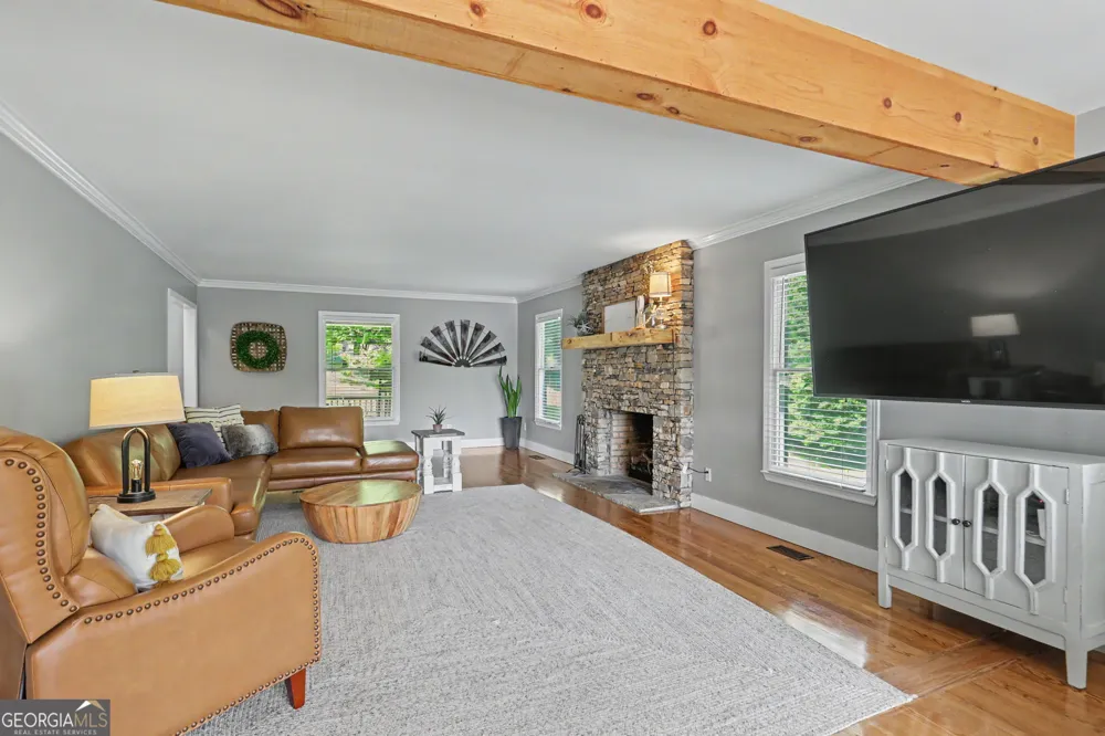 520 Long View DR Hiawassee, GA 30546