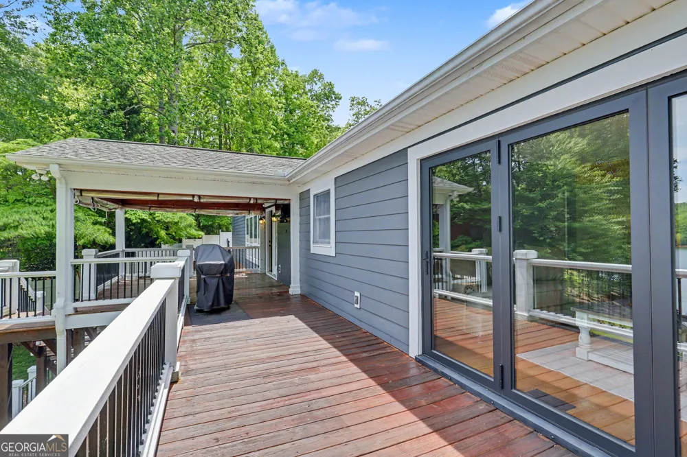 520 Long View DR Hiawassee, GA 30546