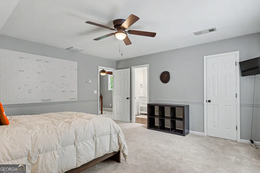 520 Long View DR Hiawassee, GA 30546