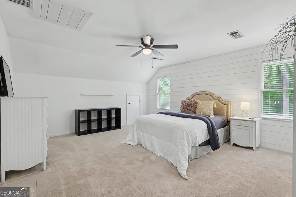 520 Long View DR Hiawassee, GA 30546