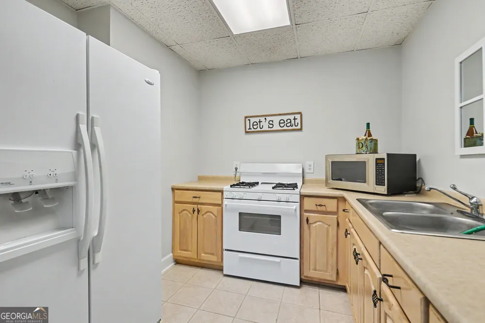 520 Long View DR Hiawassee, GA 30546