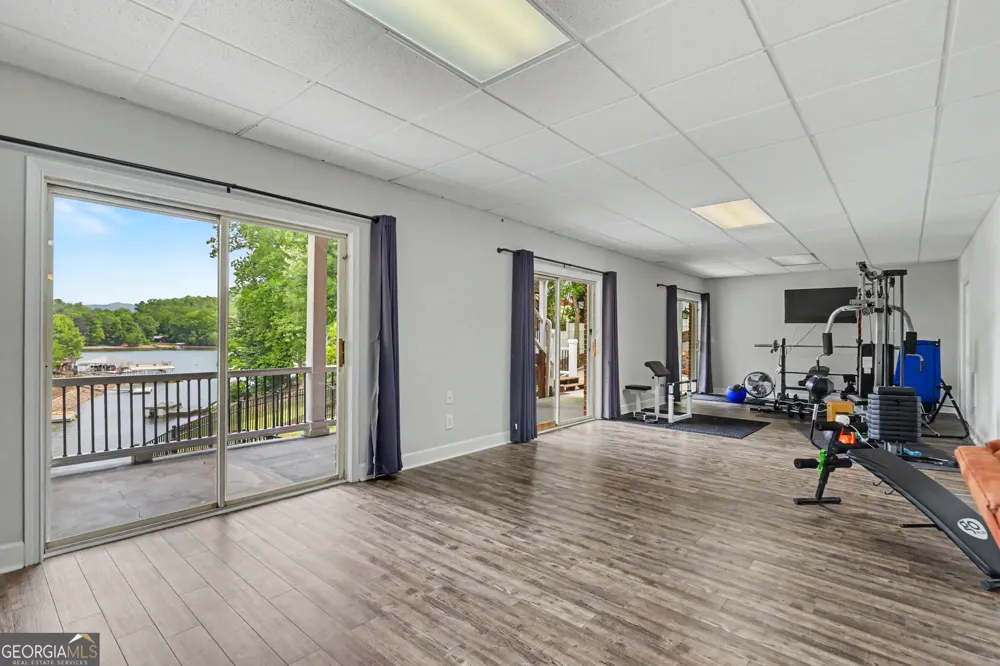 520 Long View DR Hiawassee, GA 30546