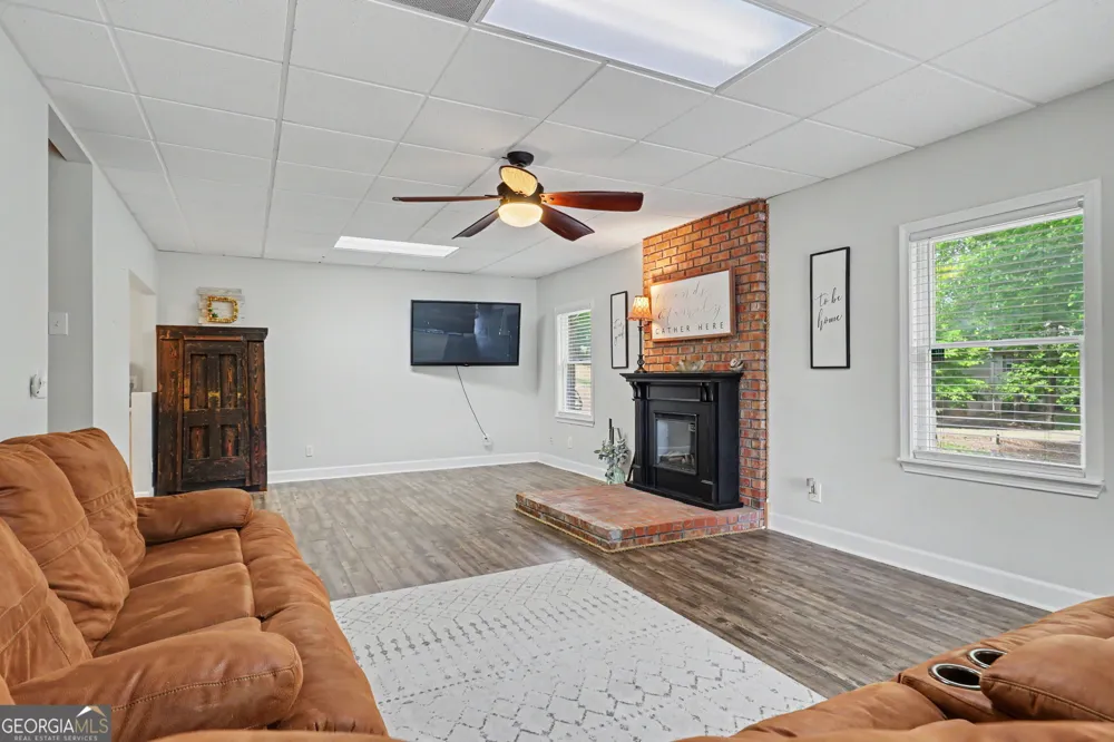 520 Long View DR Hiawassee, GA 30546
