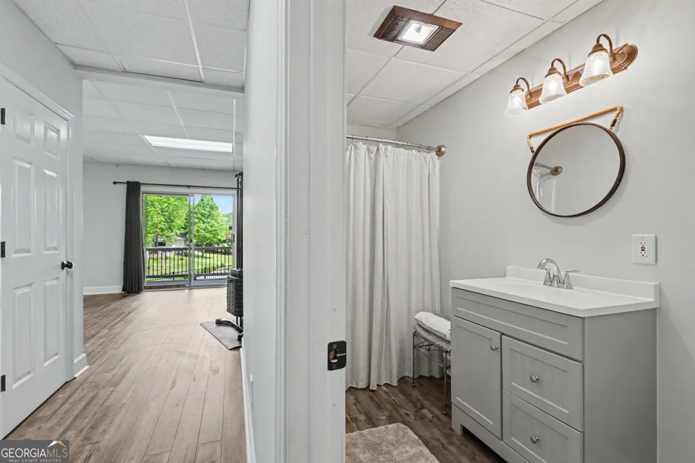 520 Long View DR Hiawassee, GA 30546
