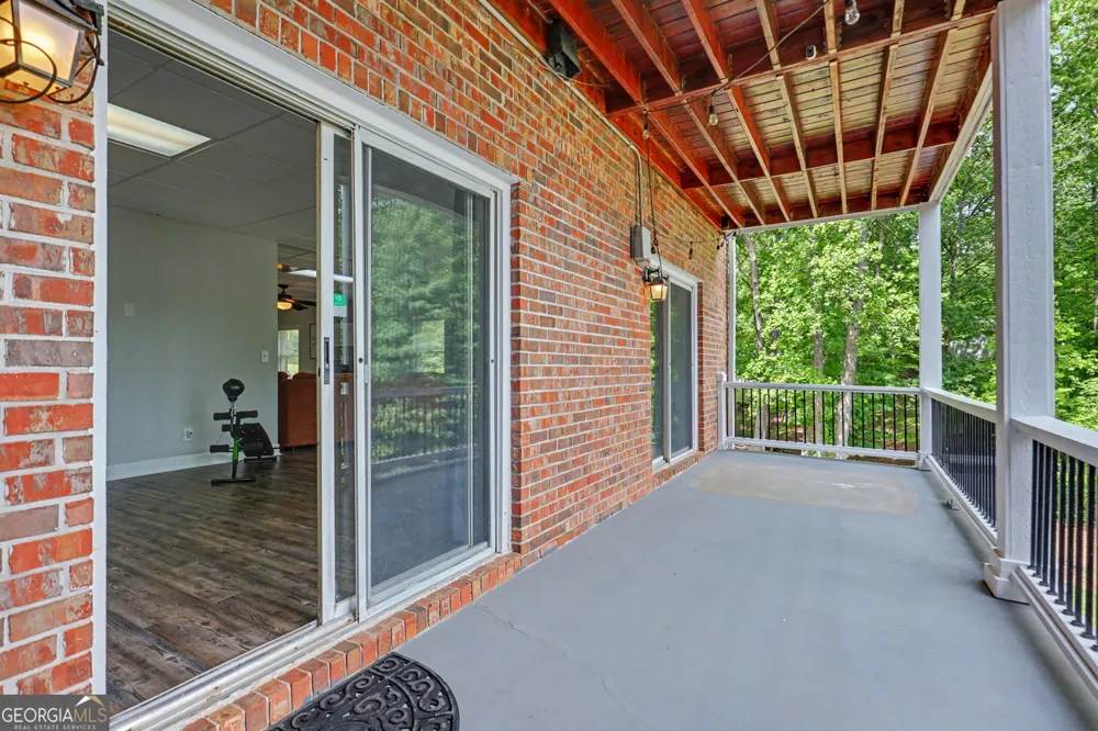 520 Long View DR Hiawassee, GA 30546