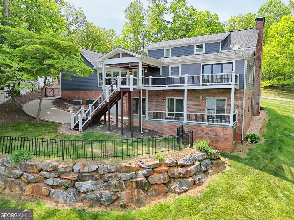 520 Long View DR Hiawassee, GA 30546