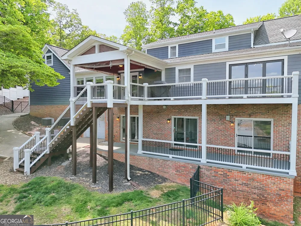 520 Long View DR Hiawassee, GA 30546