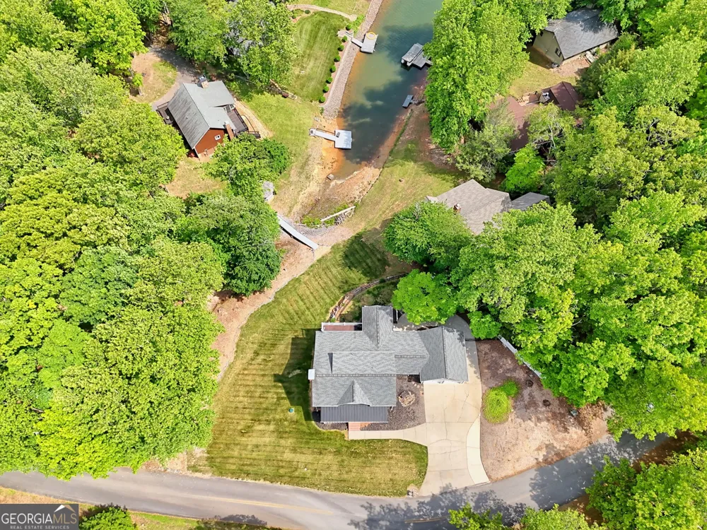 520 Long View DR Hiawassee, GA 30546