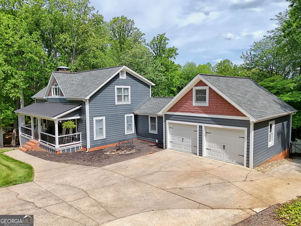 520 Long View DR Hiawassee, GA 30546