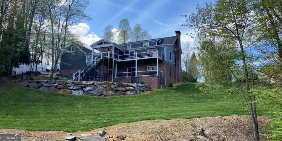 520 Long View DR Hiawassee, GA 30546
