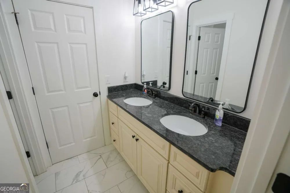904 W Grossman DR Vidalia, GA 30474