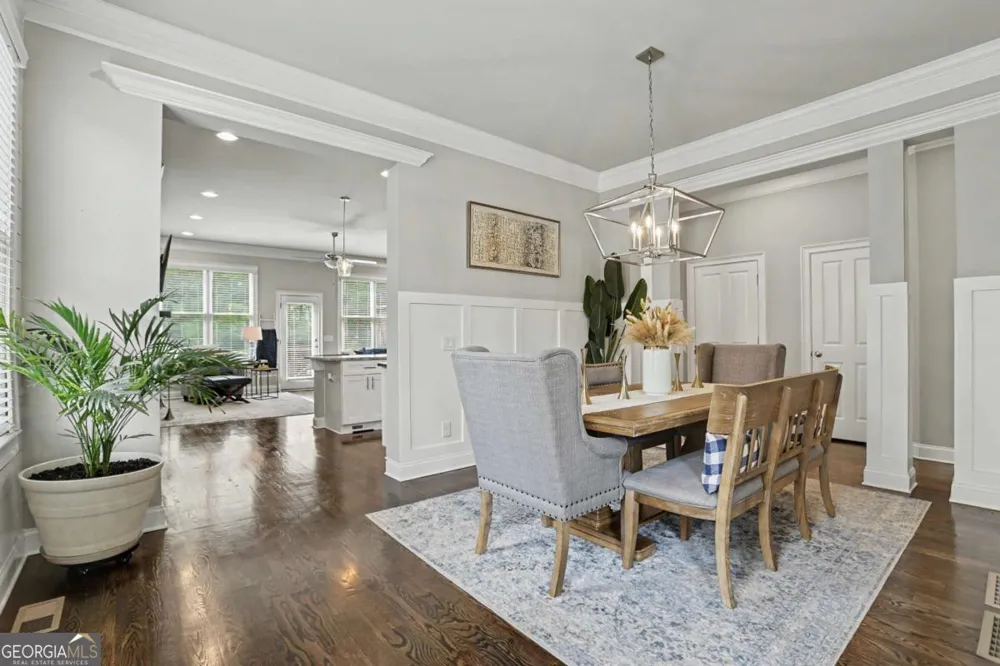6921 Fellowship LN Flowery Branch, GA 30542