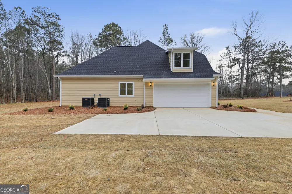 370 Harbour Shores DR Jackson, GA 30233