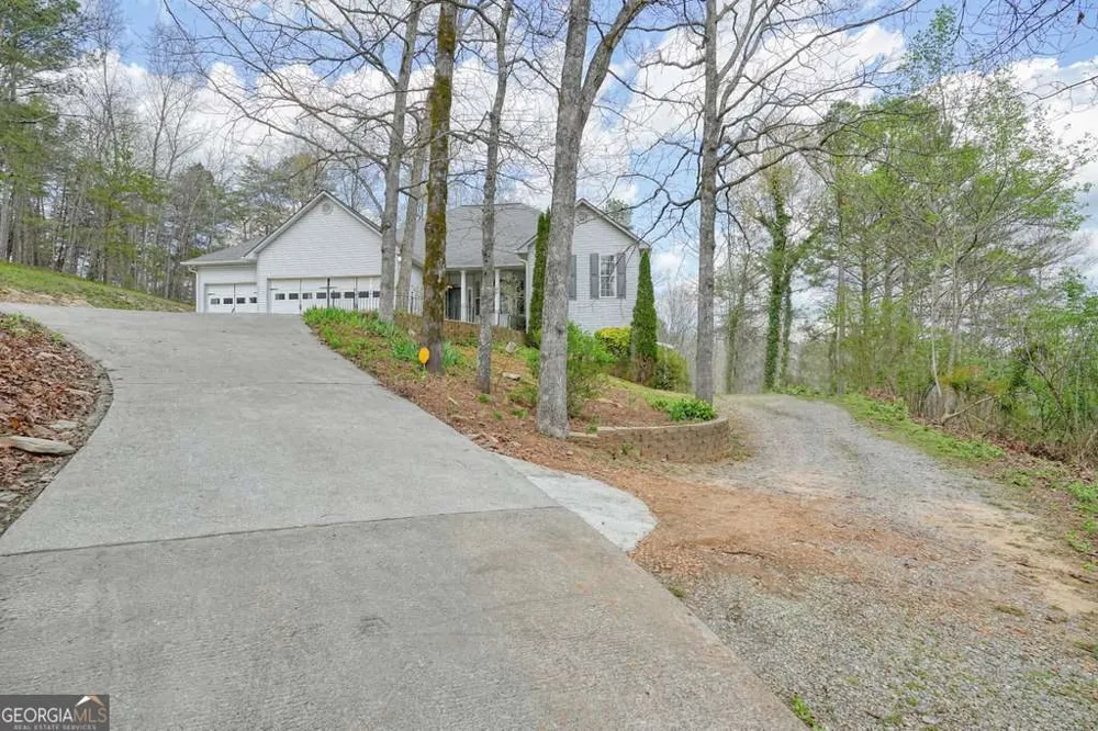 865 Old Mill LN Waleska, GA 30183