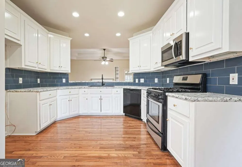 865 Old Mill LN Waleska, GA 30183