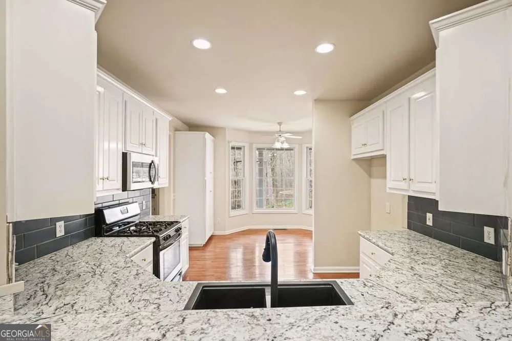 865 Old Mill LN Waleska, GA 30183