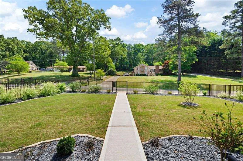 40 Puckett RD SE Emerson, GA 30137