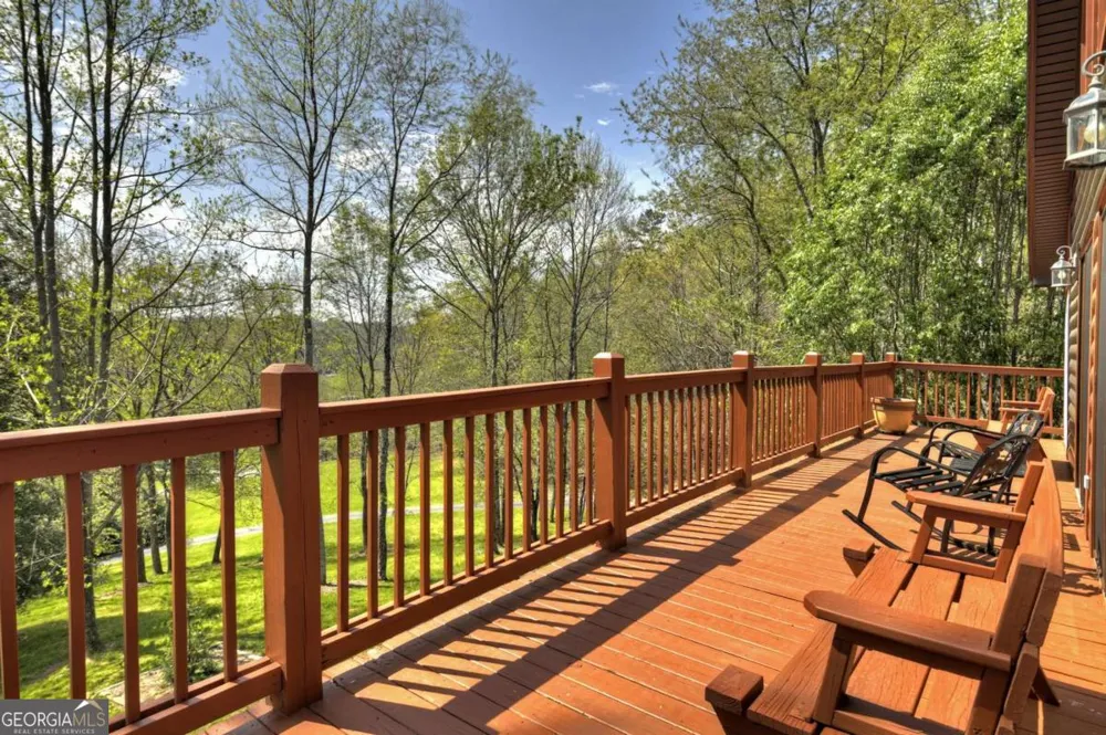256 Bailey Farm LN Mineral Bluff, GA 30559
