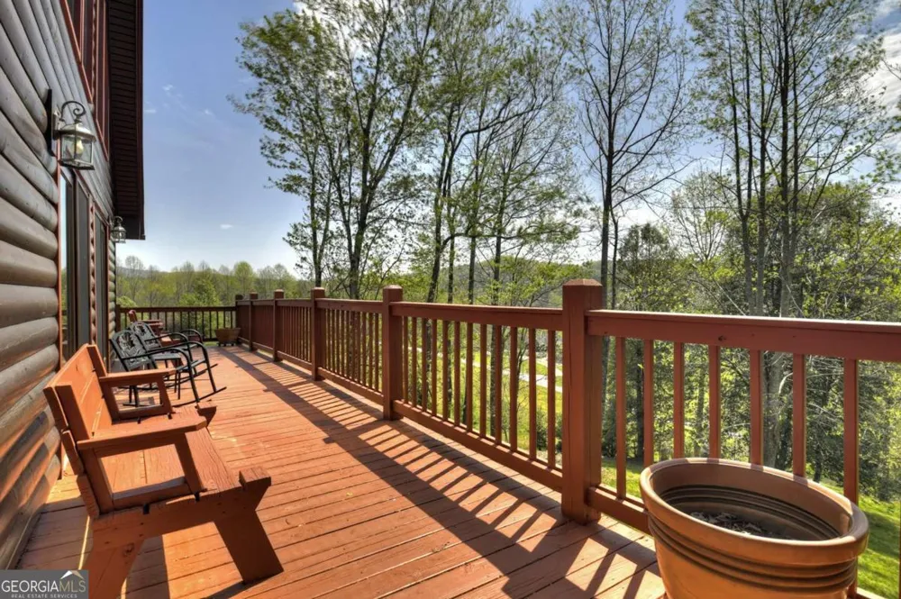 256 Bailey Farm LN Mineral Bluff, GA 30559