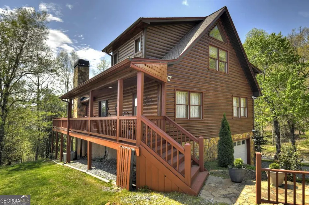256 Bailey Farm LN Mineral Bluff, GA 30559