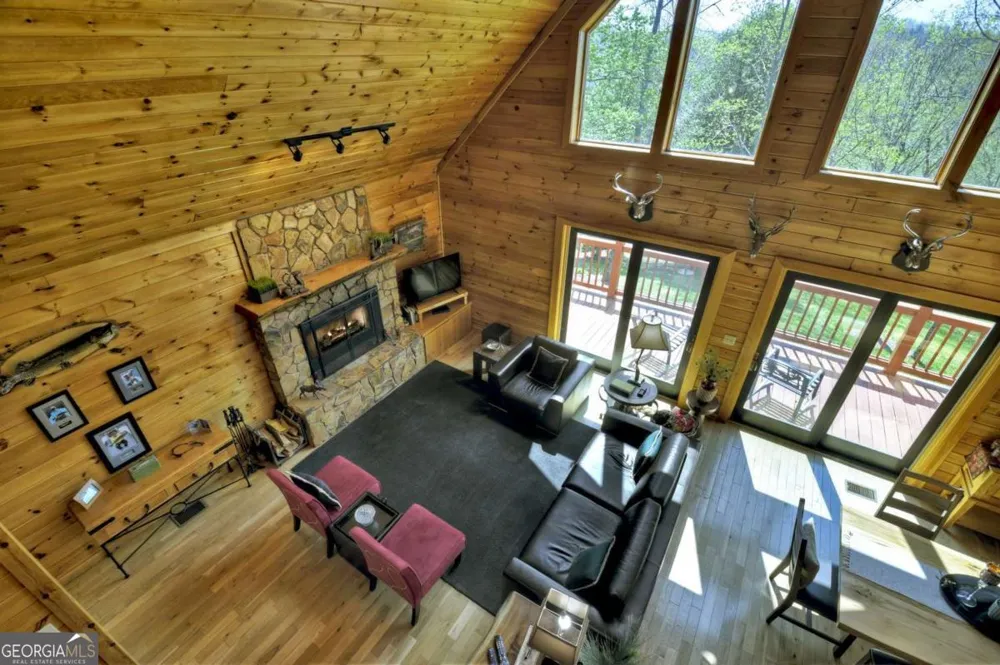 256 Bailey Farm LN Mineral Bluff, GA 30559